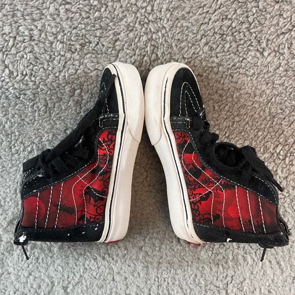 Vans Sk8 Hi Stranger Things Kids Youth size 11 Friends Don't Lie Shoes Sneakers - Picture 7 of 10